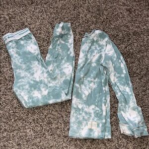 Pajama set long sleeved size 8